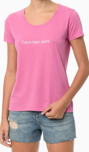 Camiseta Logo Centralizado Calvin Klein