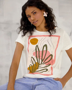Camiseta Cartaz Art Shoulder - Carlos Kiister Store