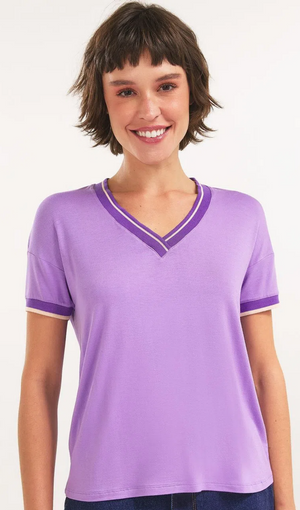 T-Shirt Decote V Retilínea Shoulder