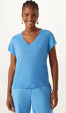 T-shirt Viscolinho Decote V Azul Shoulder
