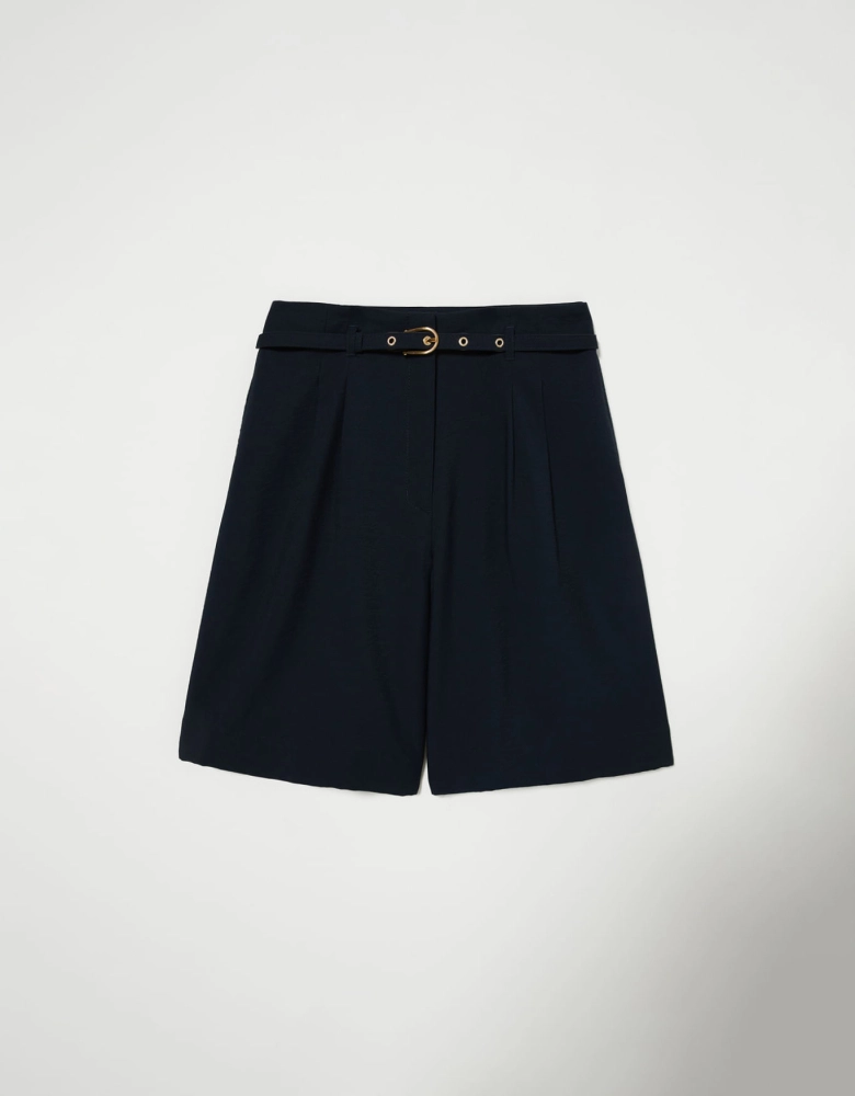 Bermuda alfaiatada com cinto