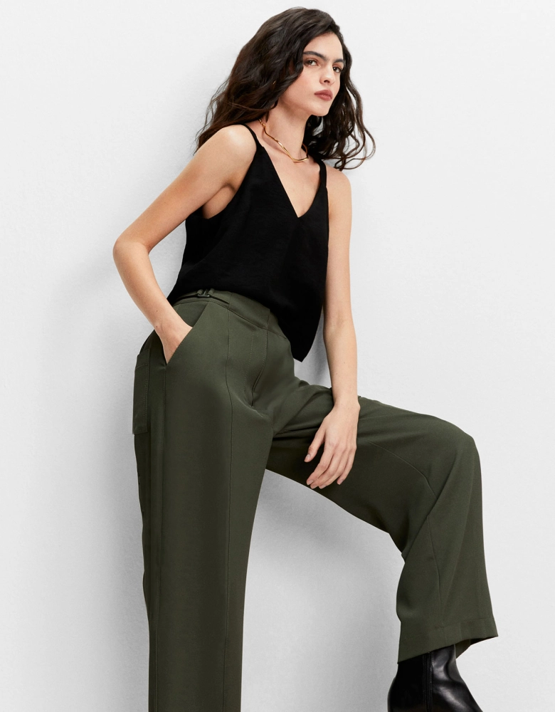 Calça Reta Detalhe Cos Shoulder