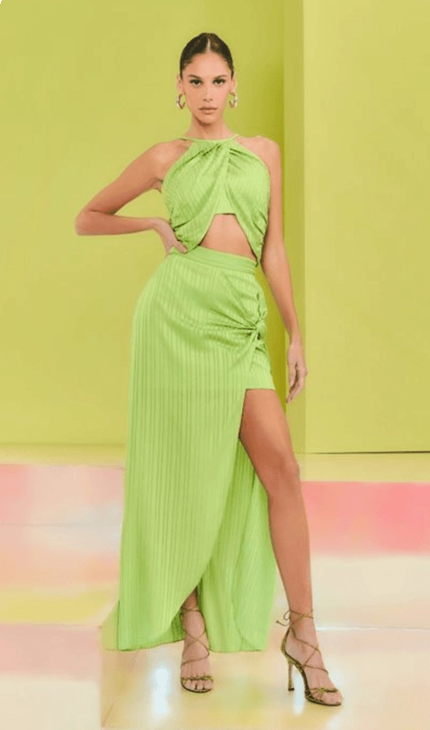 Conjunto Top Cruzado e Saia Skazi