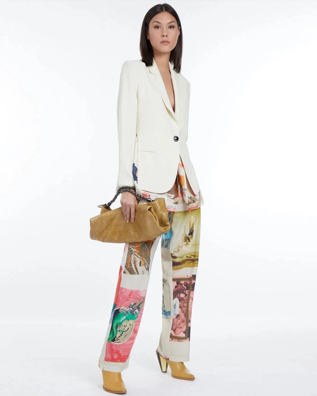 Blazer Branco Pérola de Alfaiataria Com Lenço de Viscose Estampado Animale