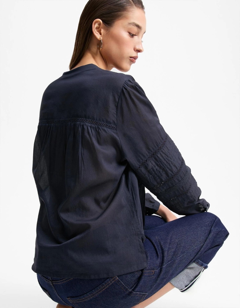 Blusa Detalhe Entremeio
