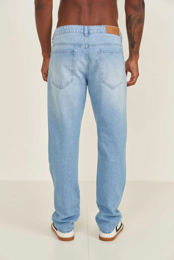 calça jeans reta