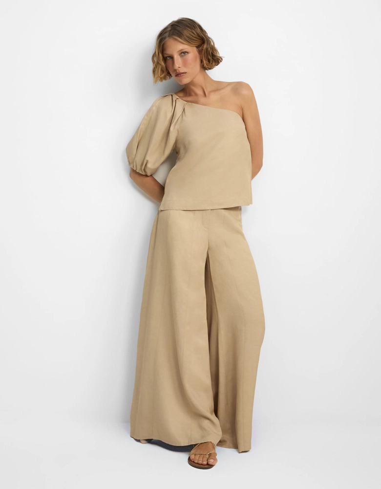  Calça pantalona recortes pespontados