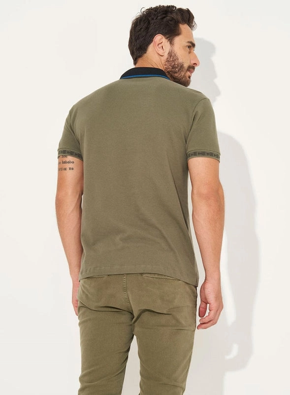 Camisa Polo Com Logo Bordado Colcci