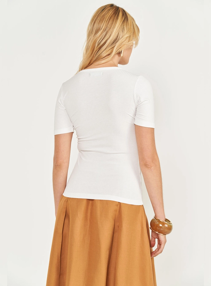 Camiseta Canelada Manga Curta colcci