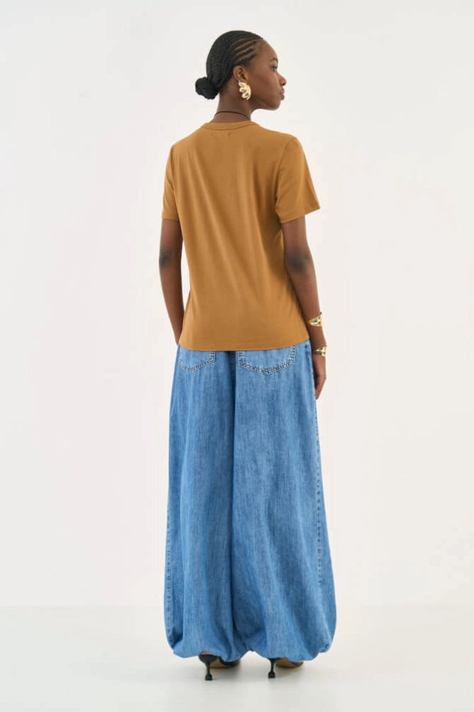 camiseta colcci