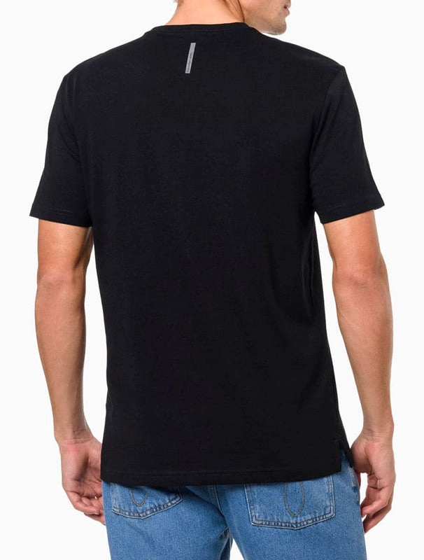 CAMISETA DE ALGODÃO ESSENTIALS MINIMALISTA CALVIN KLEIN JEANS