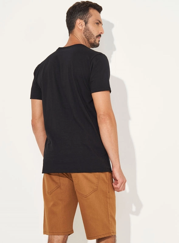 Camiseta Manga Curta Bordada Logo Colcci