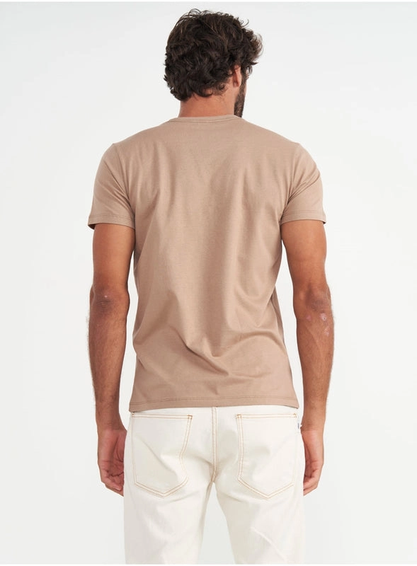 Camiseta Manga Curta Sound Of Universe Bege Colcci