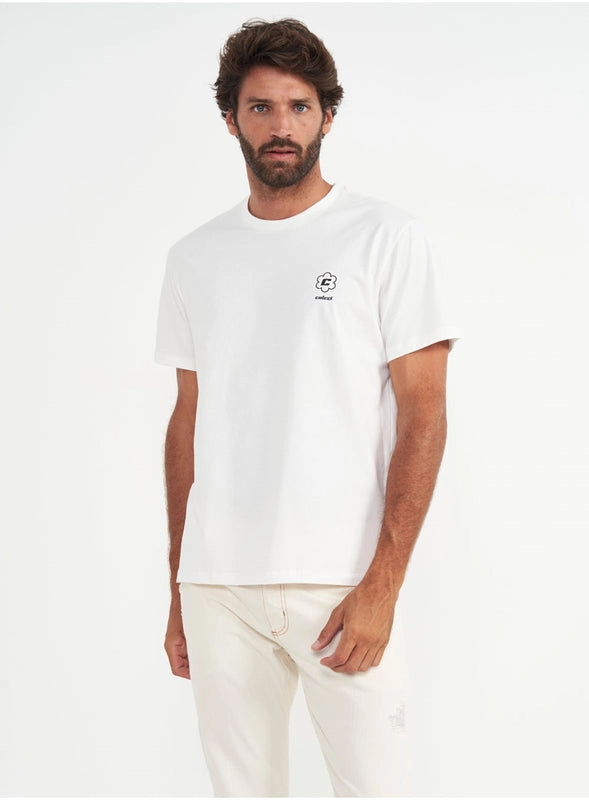 Camiseta Manga Curta Stranger Flowers Off Shell Colcci