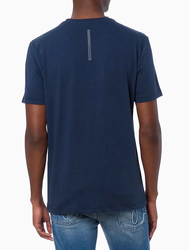 Camiseta Masculina Algodão Estampa Logo Centralizado Calvin Klein Jeans
