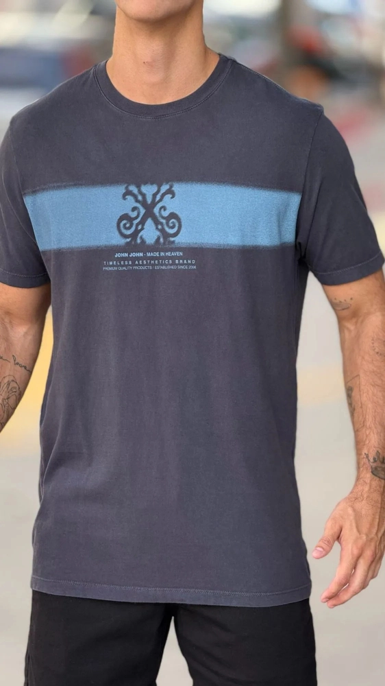 Camiseta Mc Timeless Aesthetic John John