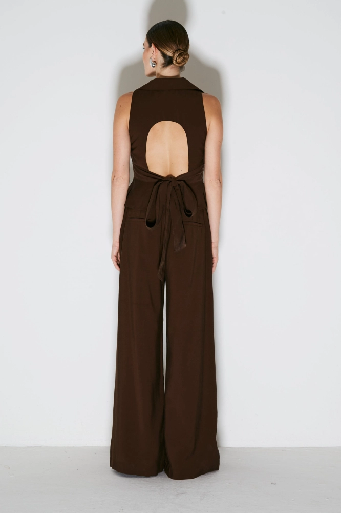 CONJUNTO COLETE COM ABERTURA E CALÇA PANTALONA ALFAIATADA
