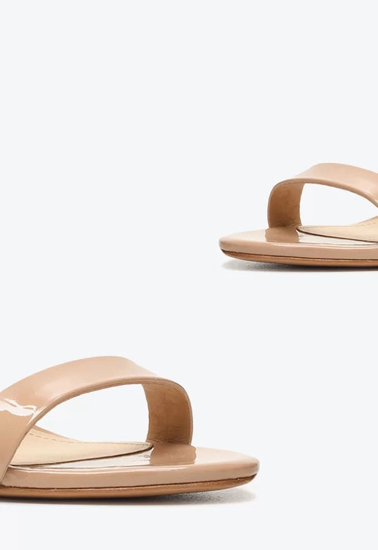 Sandália Gisele Salto Alto Verniz Bege Schutz