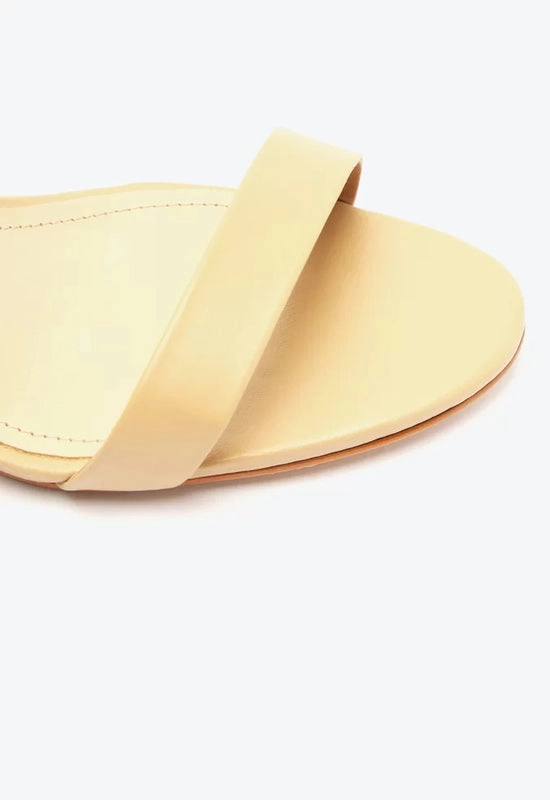 Sandália Gisele Salto Médio Nude Schutz