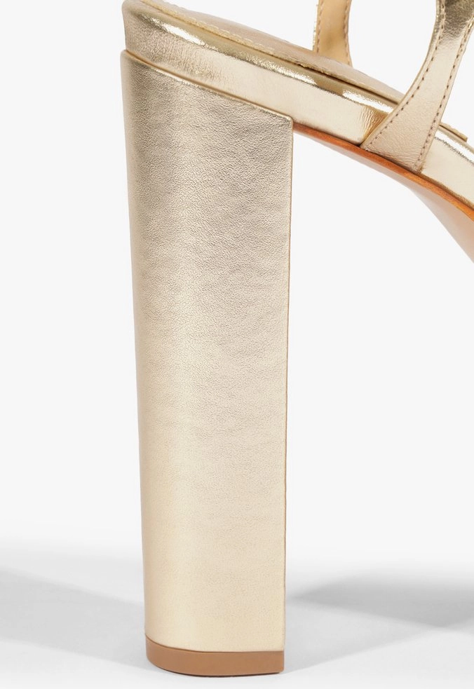 Sandália Keefa High Couro schutz