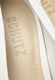 Scarpin Salto Alto Couro Fechado Schutz