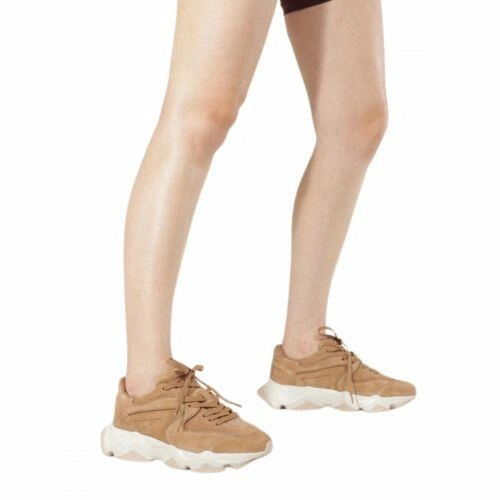 Tênis Urbano Recortes Schutz Couro Marrom