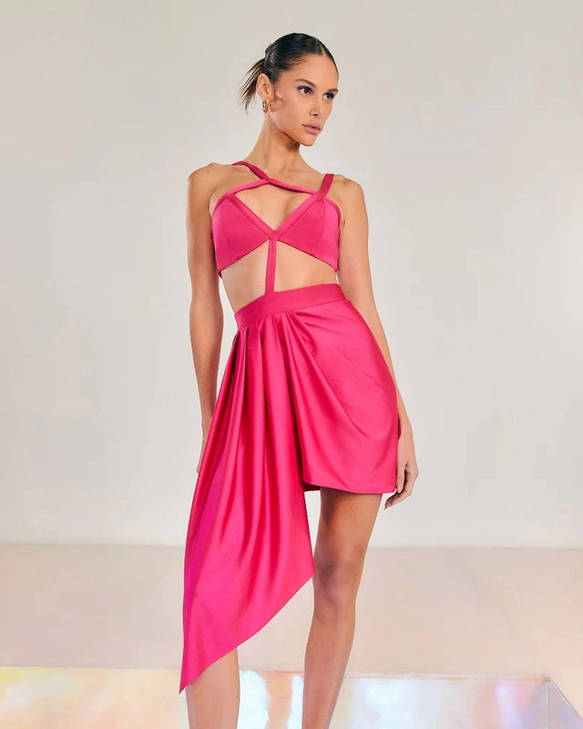 Vestido Decote Curto Cruzado