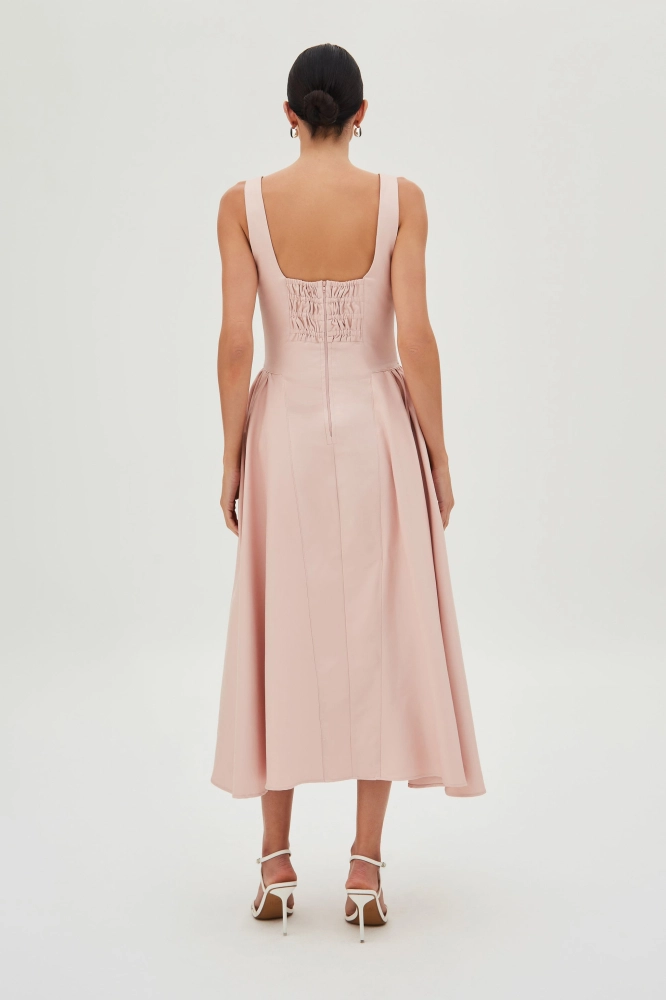 VESTIDO MIDI COM SAIA ESTRUTURADA E AMPLA