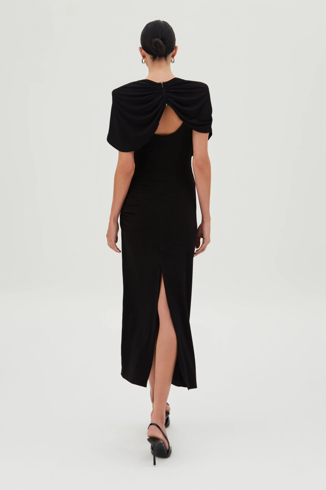 VESTIDO MIDI COM SOBREPOSIÇÃO E ABERTURA COSTAS