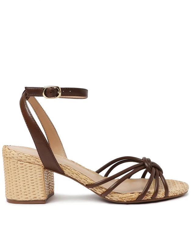 Sandália Marrom Couro Salto Bloco Lenha Arezzo